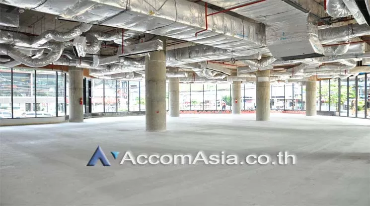  1  Office Space For Rent in Ratchadapisek ,Bangkok MRT Phetchaburi at Italthai tower AA11976